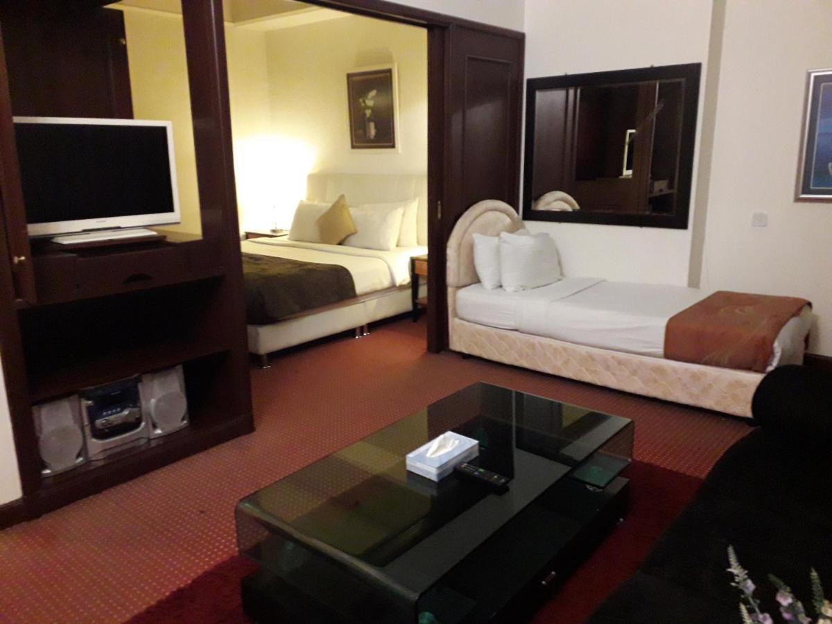 Golden Dream Service Suite At Times Square Kuala Lumpur Esterno foto